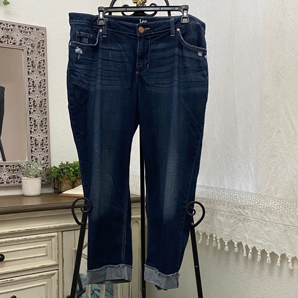 Lee Women's Deep Indigo Cropped Jeans